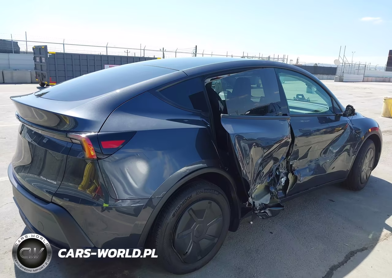 2026 Tesla Model Y All-Wheel Drive-Long Range Launch Series-Premium All-Wheel Drive VIN:7SAYGDEEXTA639261 - 6