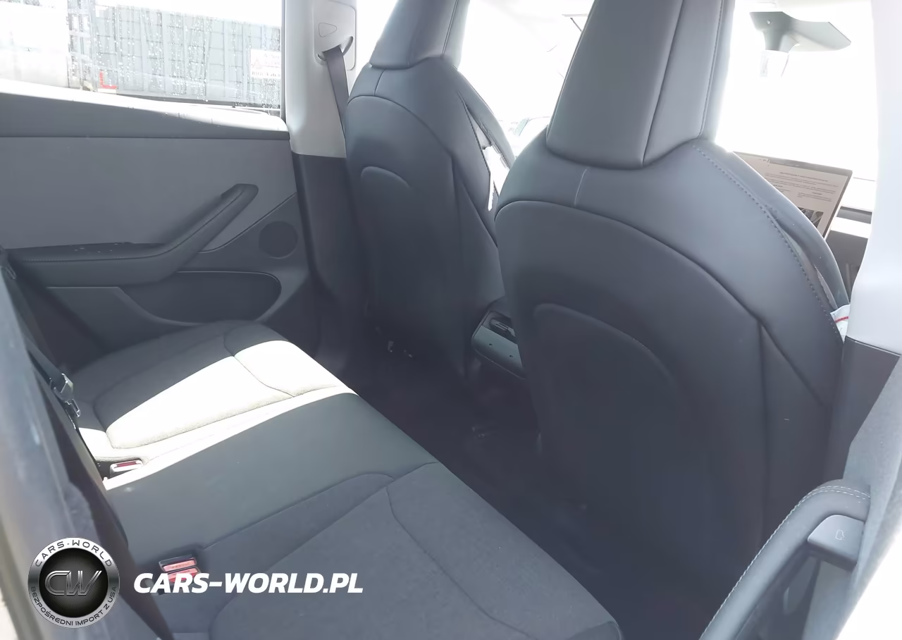 2026 Tesla Model Y All-Wheel Drive-Long Range Launch Series-Premium All-Wheel Drive VIN:7SAYGDEEXTA639261 - 8