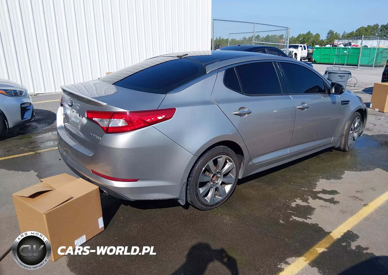 2013 Kia Optima Sx VIN:5XXGR4A62DG103830 - 4