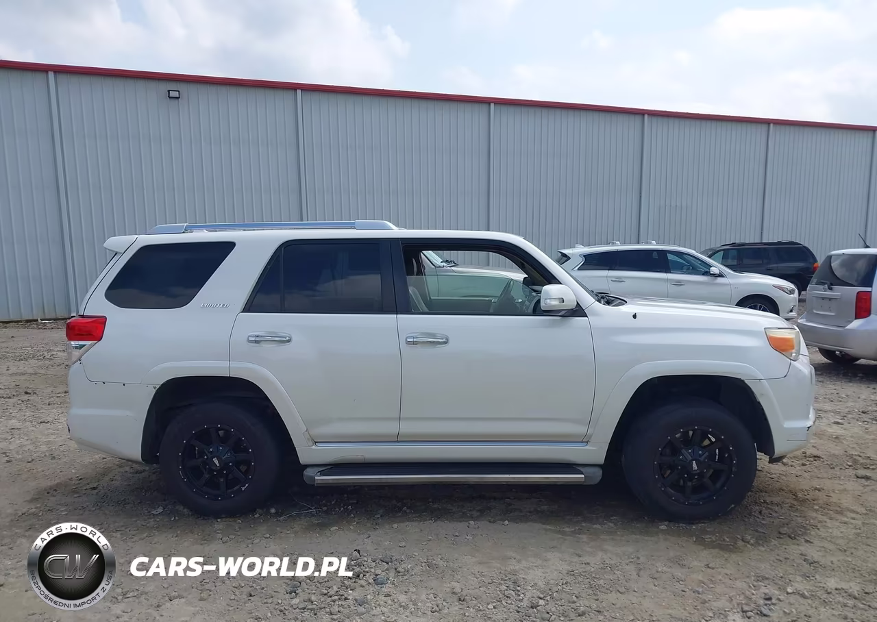 2010 Toyota 4Runner Limited V6 VIN:JTEZU5JR5A5007418 - 13
