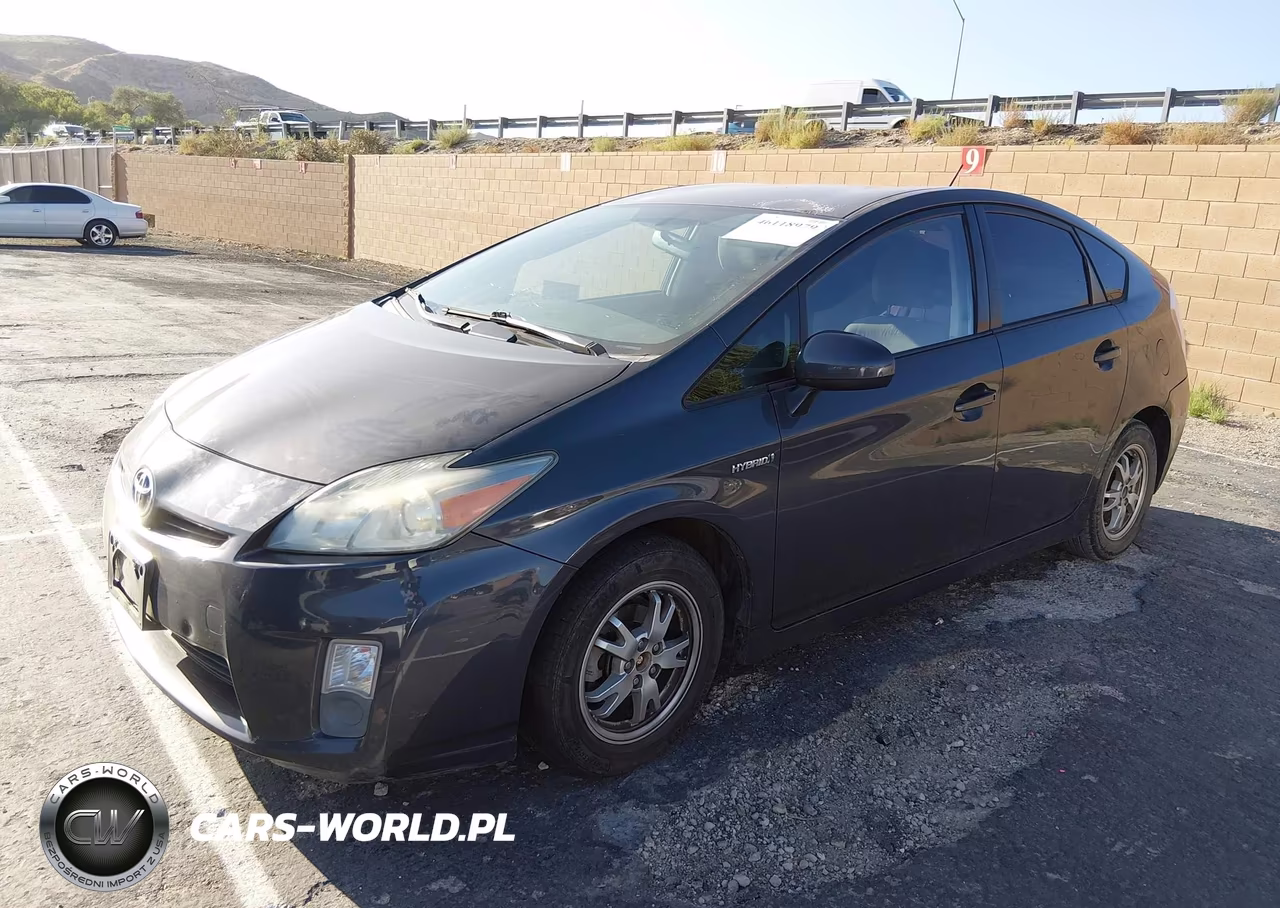 2011 Toyota Prius Two VIN:JTDKN3DU1B0324392 - 2