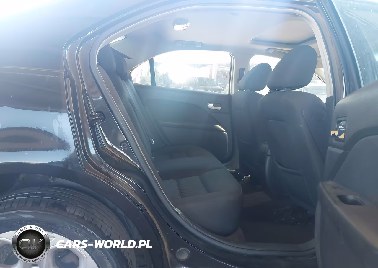 2010 Ford Fusion Se VIN:3FAHP0HA8AR110491 - 8