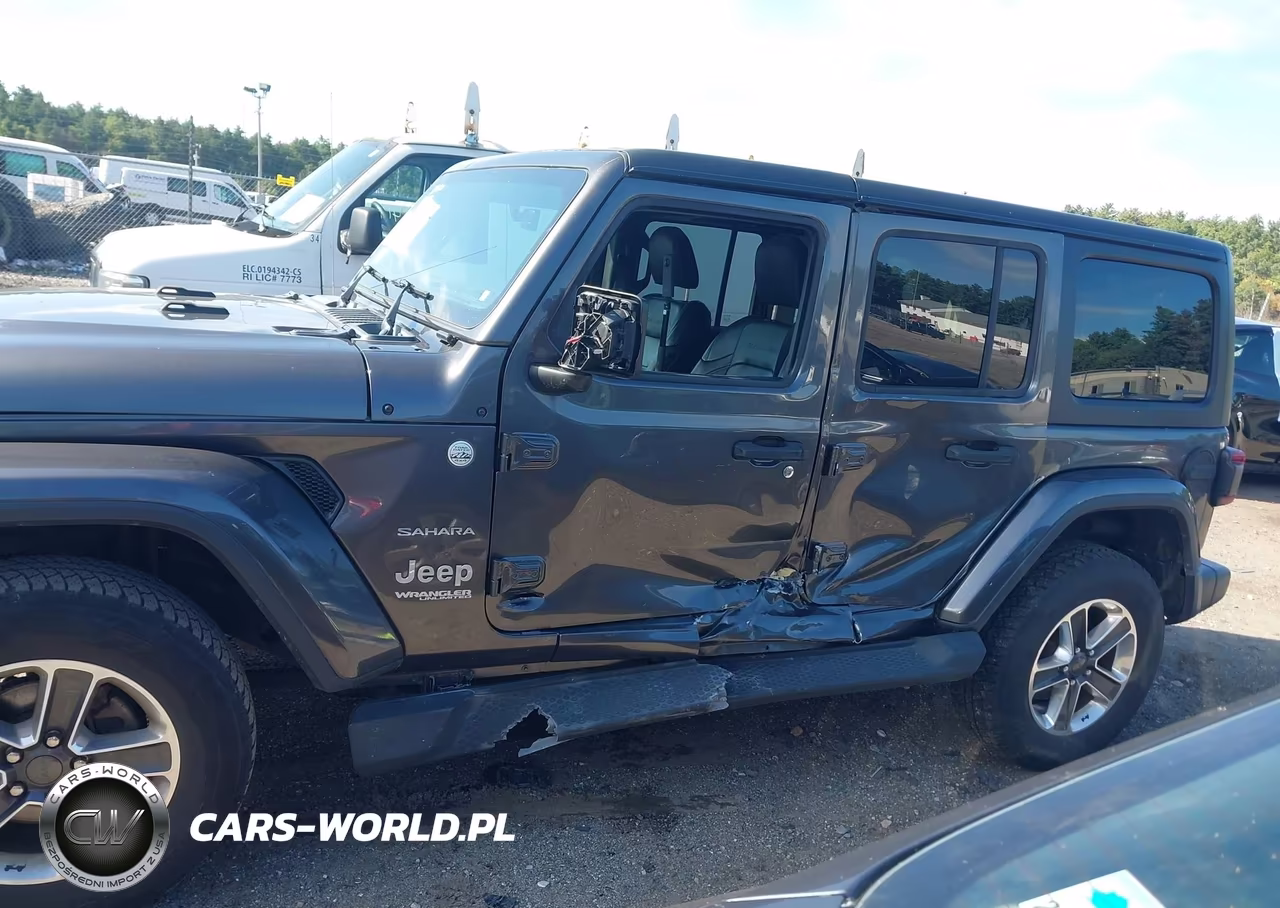 2019 Jeep Wrangler Unlimited Sahara 4X4 VIN:1C4HJXEG2KW531425 - 6