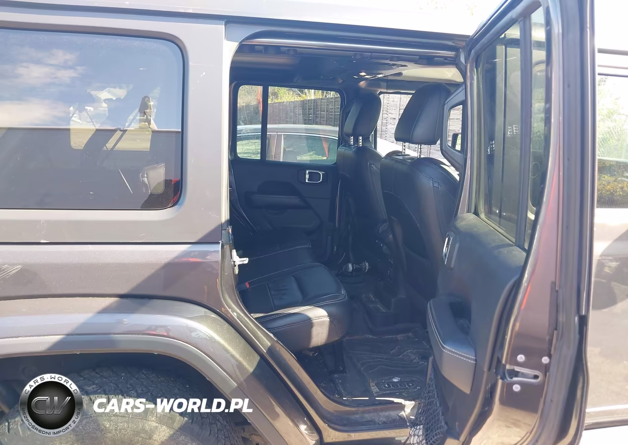 2019 Jeep Wrangler Unlimited Sahara 4X4 VIN:1C4HJXEG2KW531425 - 8