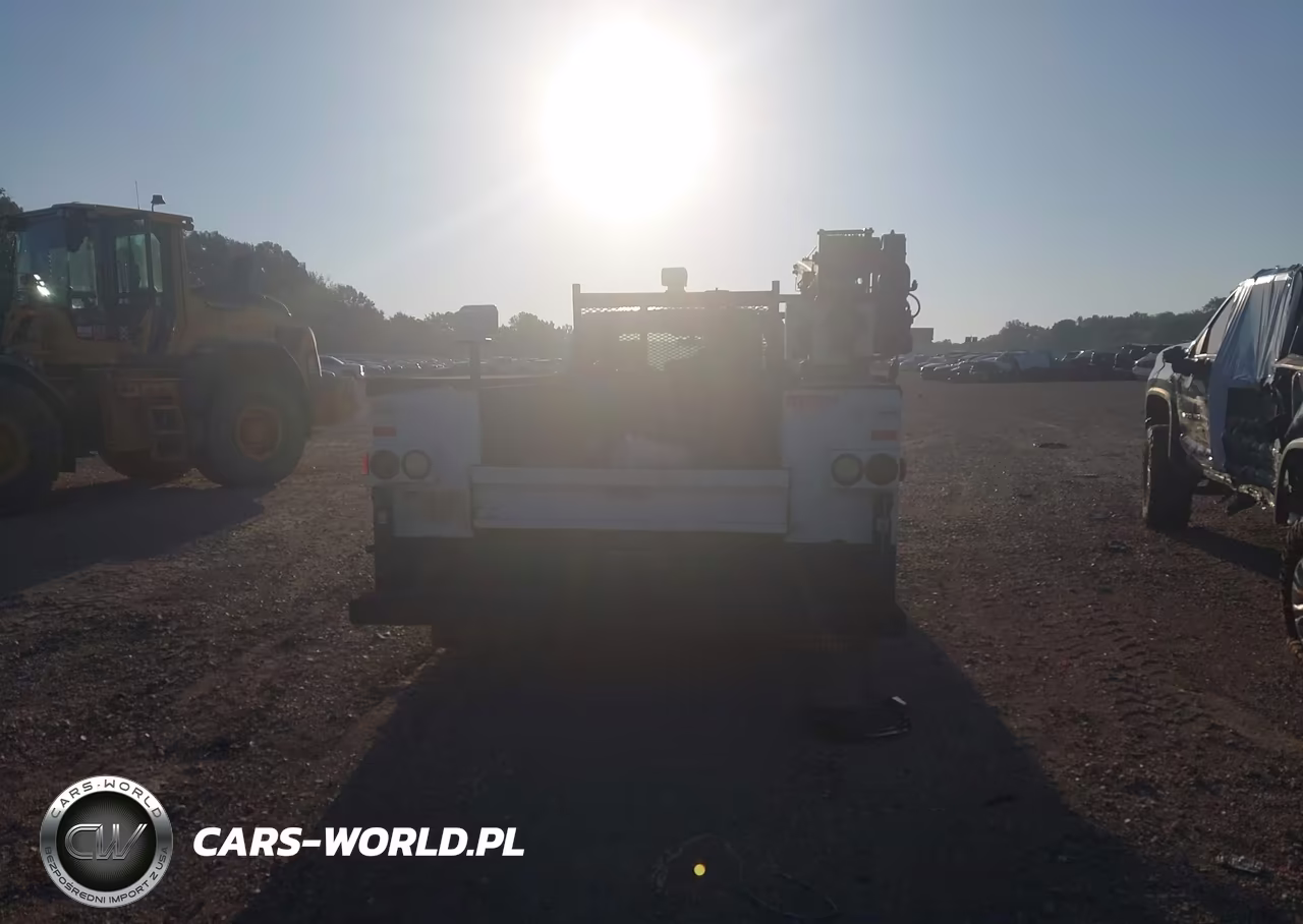 2017 Ford F-350 Chassis Xl VIN:1FD8X3G67HEE08287 - 14