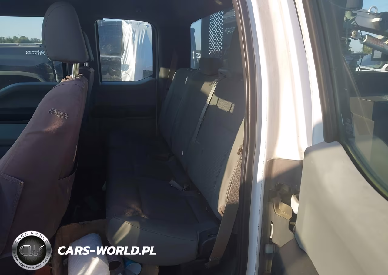 2017 Ford F-350 Chassis Xl VIN:1FD8X3G67HEE08287 - 6
