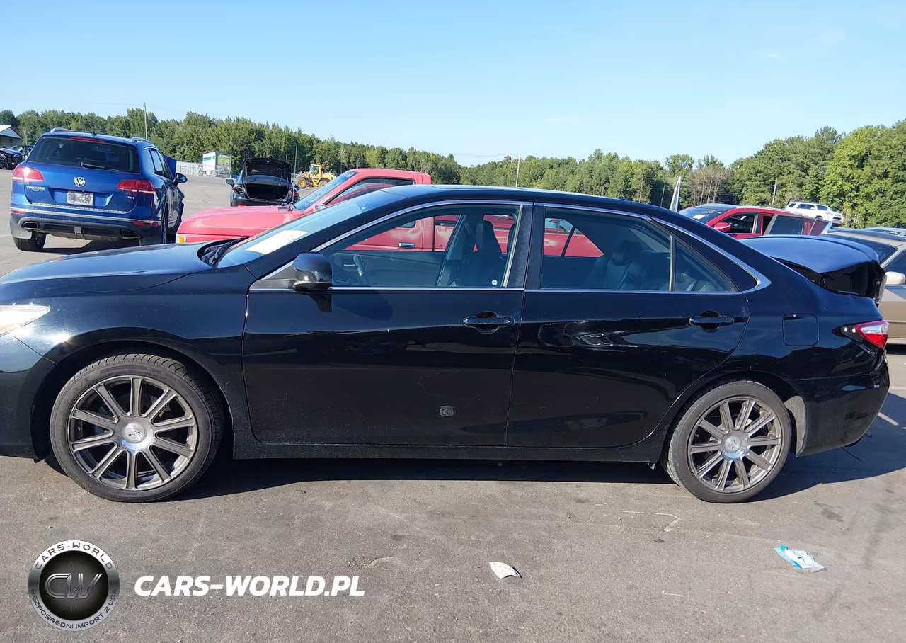 2016 Toyota Camry Xse VIN:4T1BF1FK6GU518585 - 14