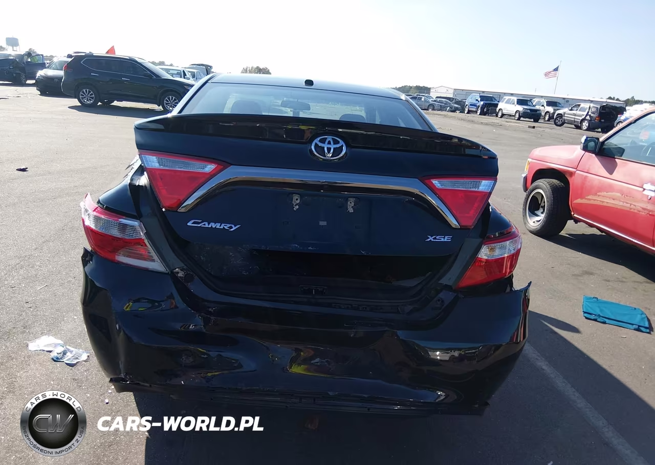 2016 Toyota Camry Xse VIN:4T1BF1FK6GU518585 - 16