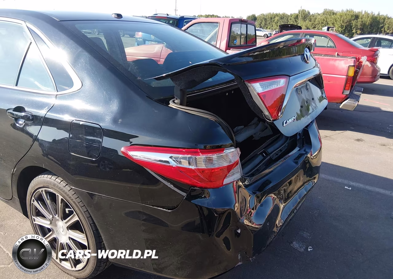 2016 Toyota Camry Xse VIN:4T1BF1FK6GU518585 - 17
