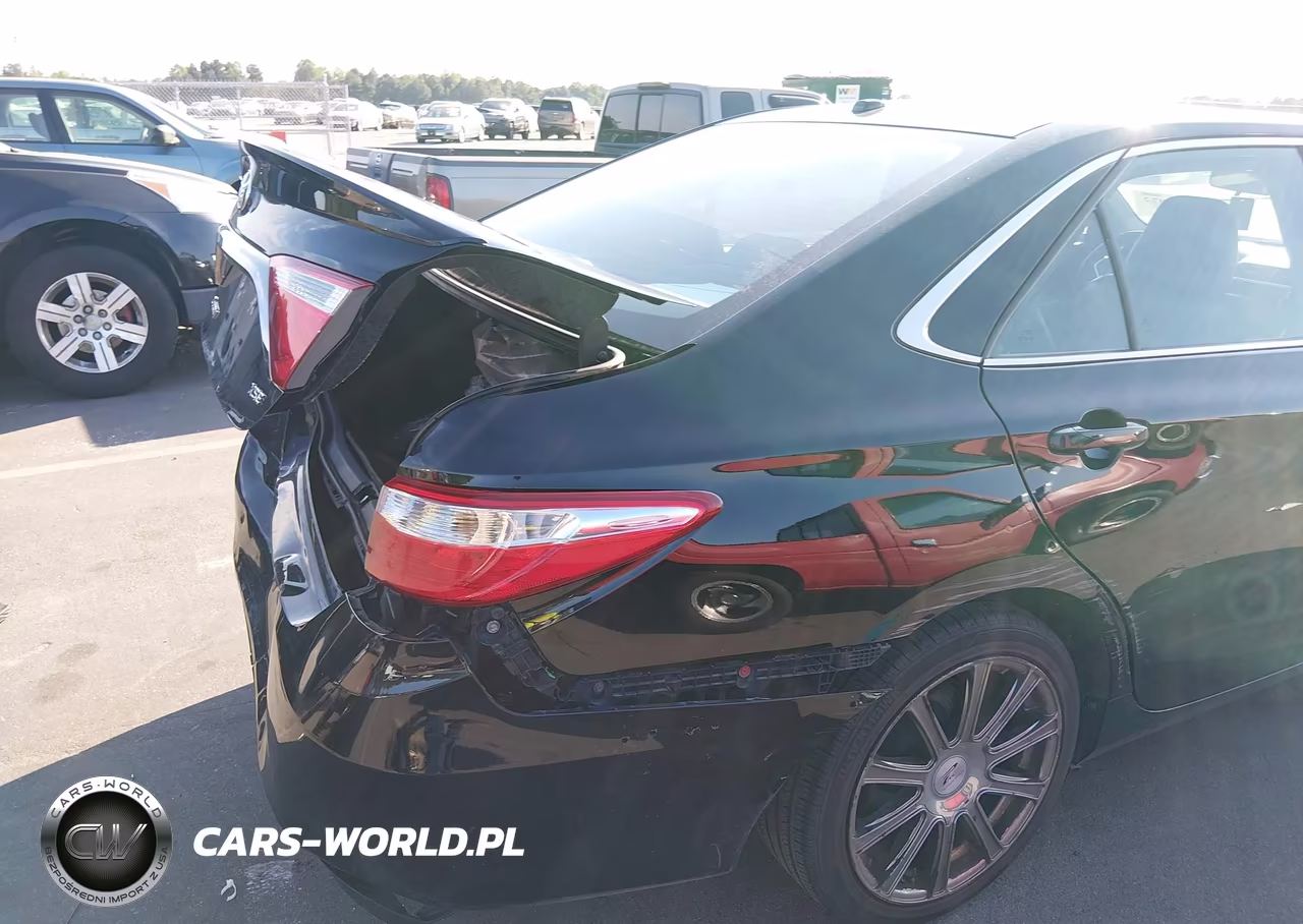 2016 Toyota Camry Xse VIN:4T1BF1FK6GU518585 - 18