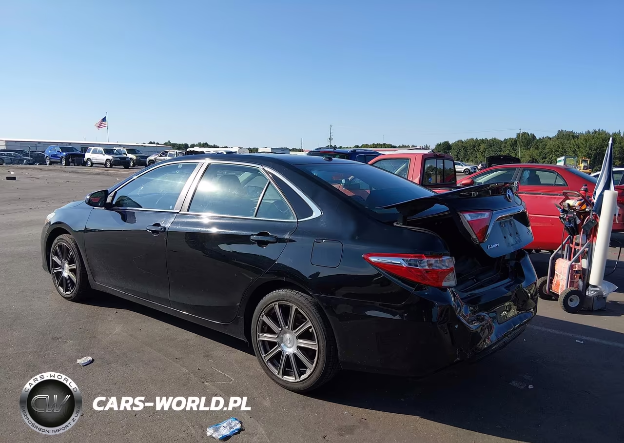2016 Toyota Camry Xse VIN:4T1BF1FK6GU518585 - 3