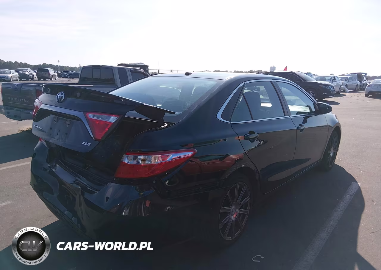 2016 Toyota Camry Xse VIN:4T1BF1FK6GU518585 - 4
