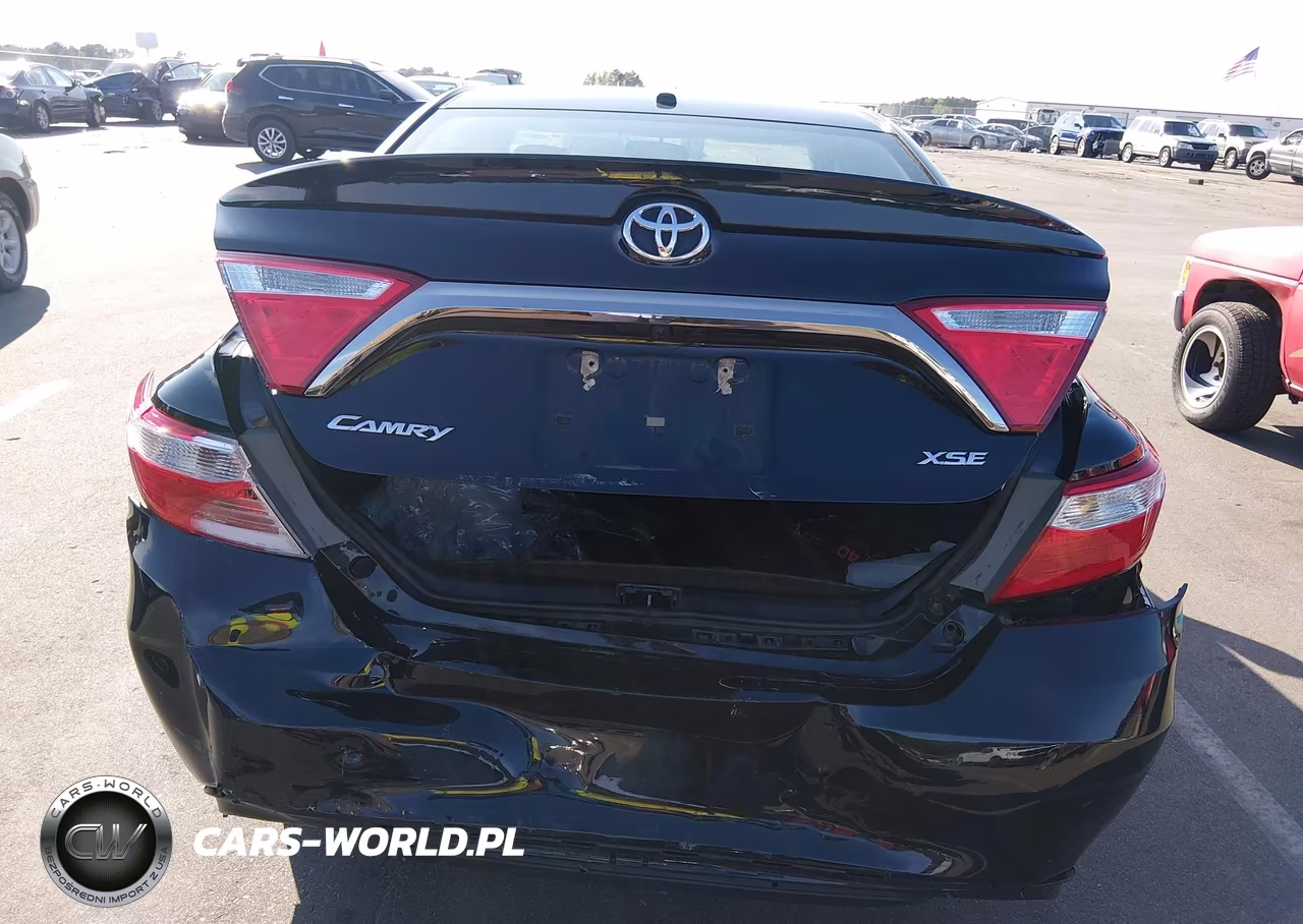 2016 Toyota Camry Xse VIN:4T1BF1FK6GU518585 - 6