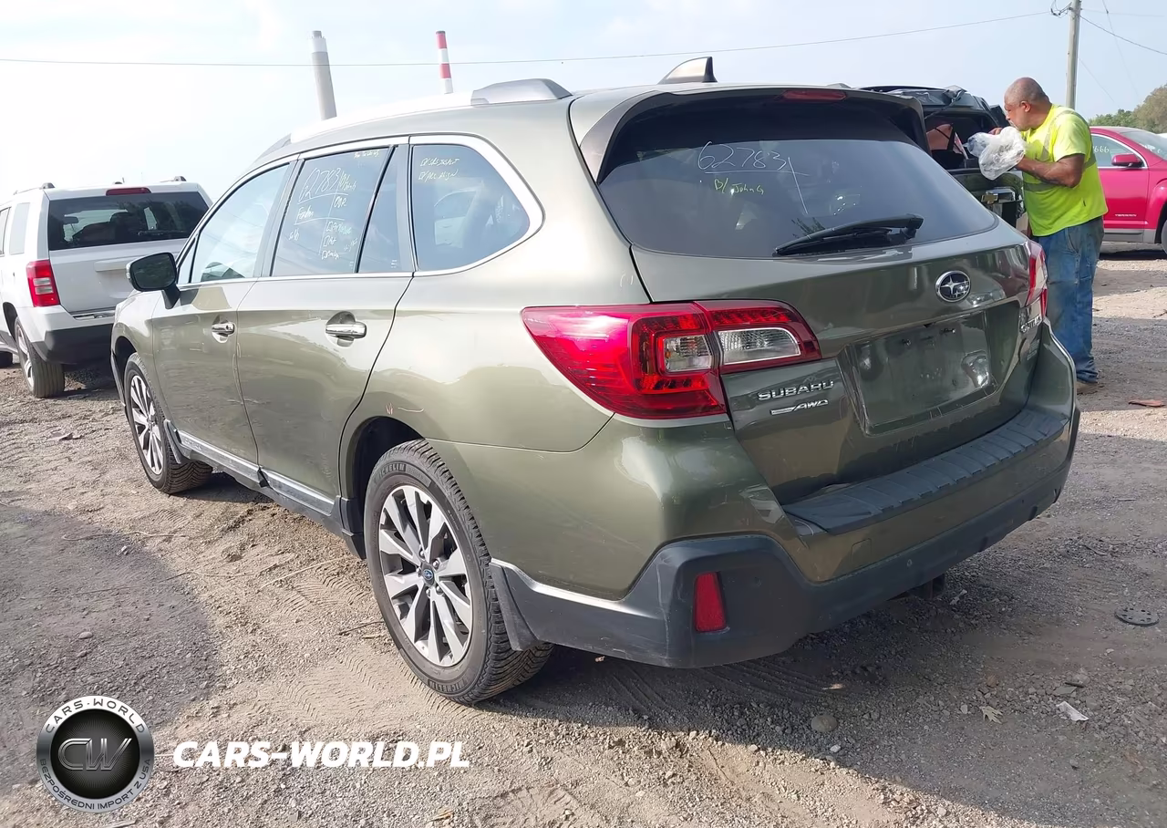 2018 Subaru Outback 2.5I Touring VIN:4S4BSATC0J3288838 - 3