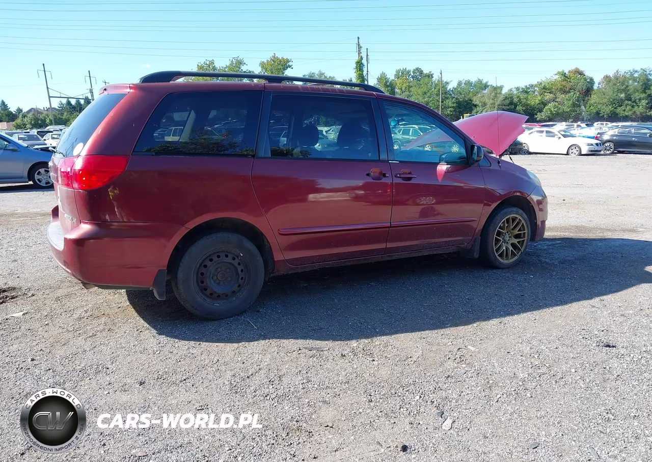 2009 Toyota Sienna Le VIN:5TDZK23C29S281764 - 4