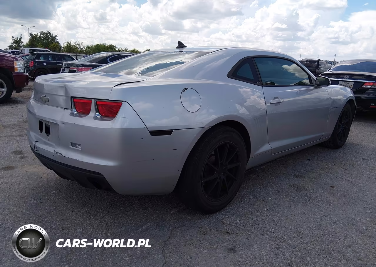2011 Chevrolet Camaro 2Ls VIN:2G1FA1ED9B9144320 - 4