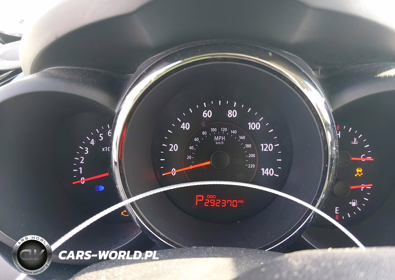 2010 Kia Soul + VIN:KNDJT2A21A7189600 - 7