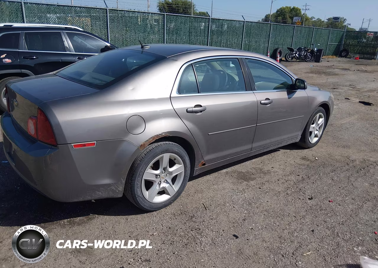 2011 Chevrolet Malibu Ls VIN:1G1ZB5E13BF326609 - 4
