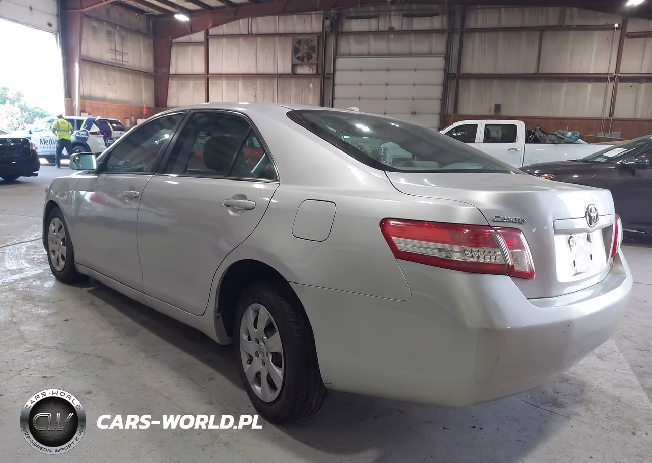 2011 Toyota Camry Le VIN:4T1BF3EK4BU117929 - 3