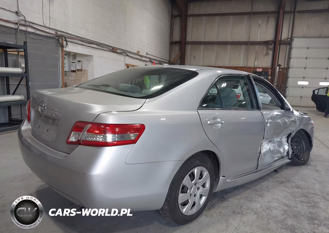 2011 Toyota Camry Le VIN:4T1BF3EK4BU117929 - 4