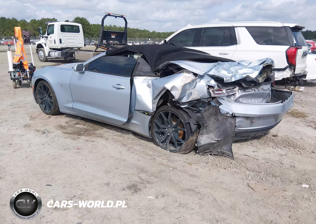 2018 Chevrolet Camaro 1Lt VIN:1G1FB3DXXJ0139043 - 3