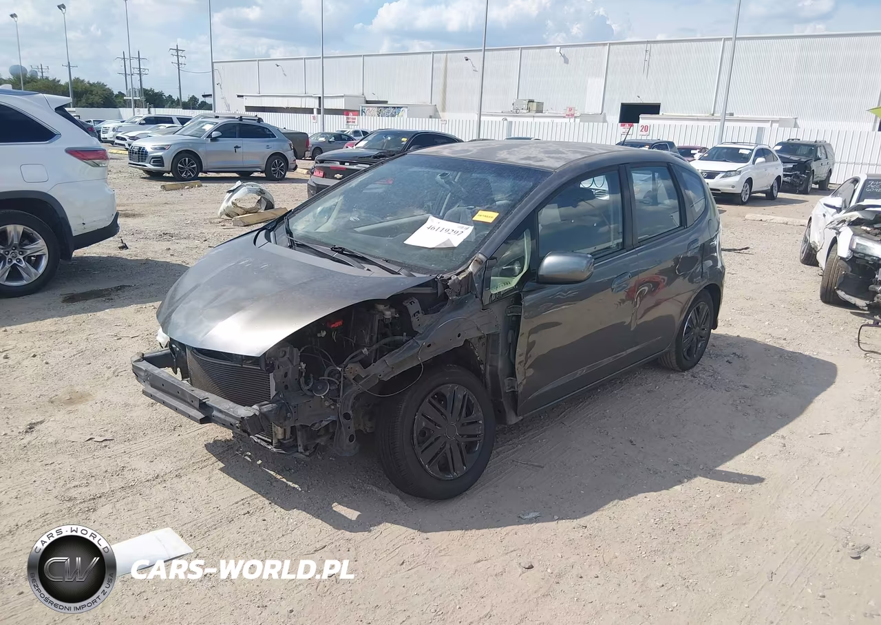 2013 Honda Fit VIN:JHMGE8H31DC016143 - 2