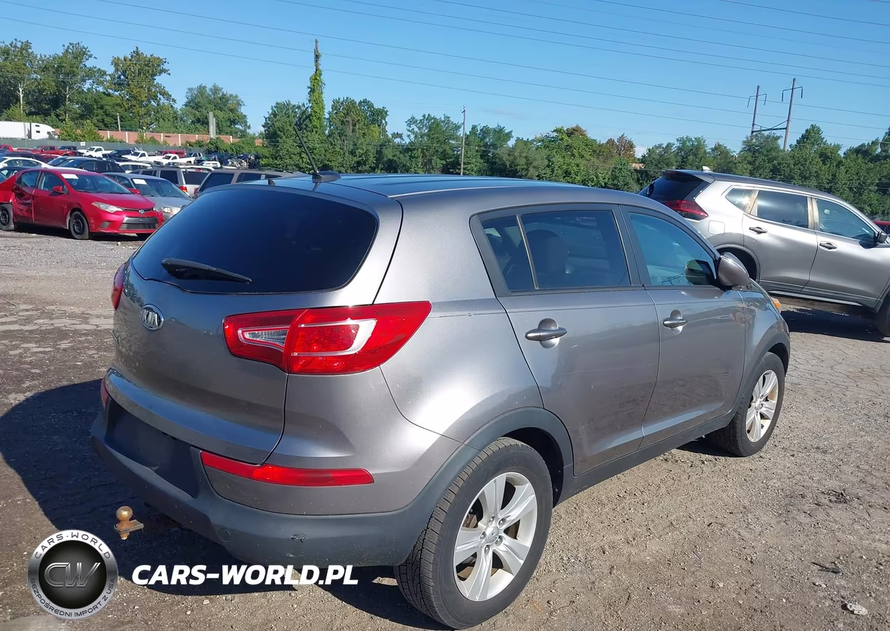 2012 Kia Sportage Lx VIN:KNDPBCA28C7332032 - 4