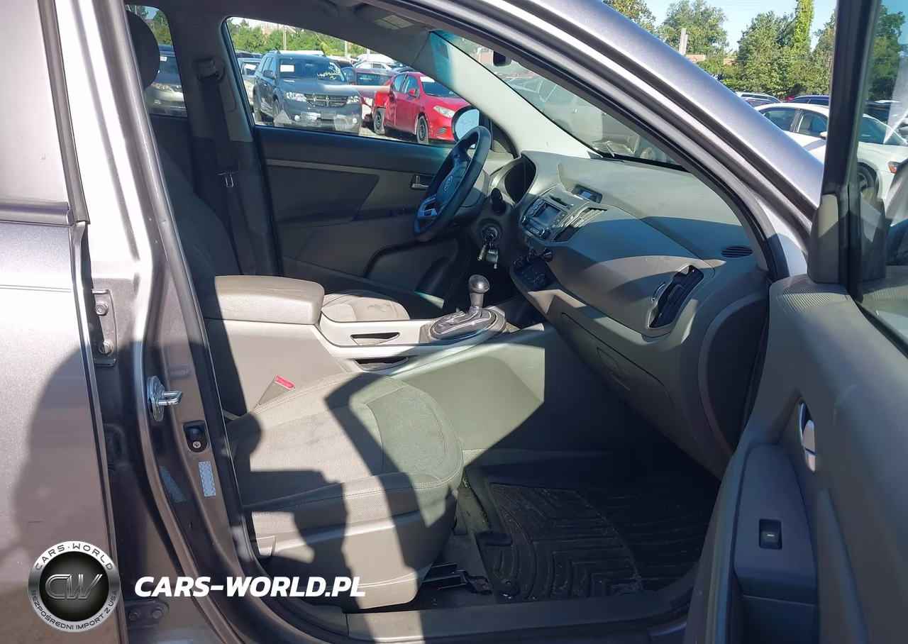 2012 Kia Sportage Lx VIN:KNDPBCA28C7332032 - 5