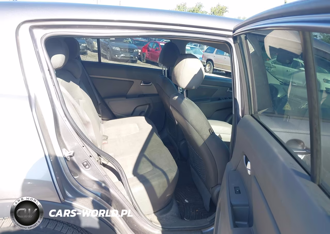 2012 Kia Sportage Lx VIN:KNDPBCA28C7332032 - 8