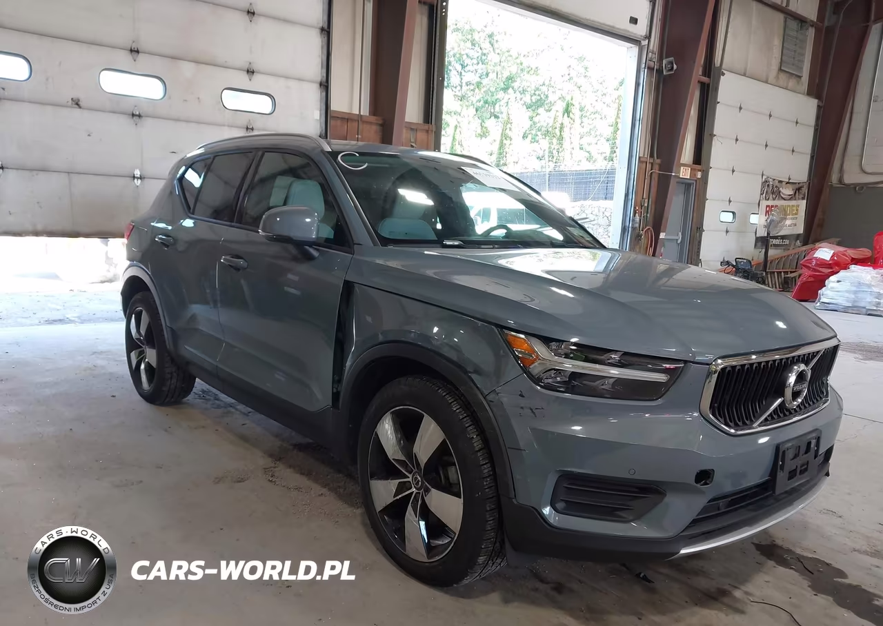 2020 Volvo Xc40 T5 Momentum