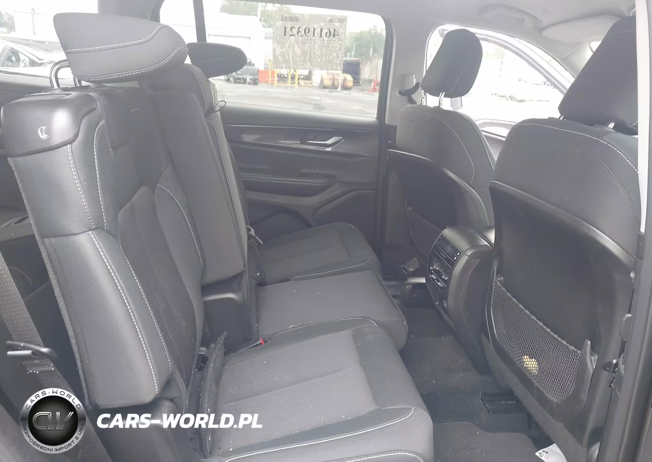 2023 Jeep Grand Cherokee L Laredo 4X4 VIN:1C4RJKAGXP8100730 - 8