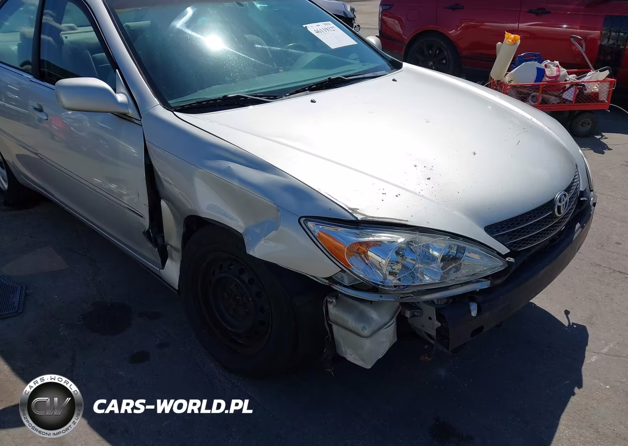 2003 Toyota Camry Le VIN:4T1BE32K33U135427 - 17
