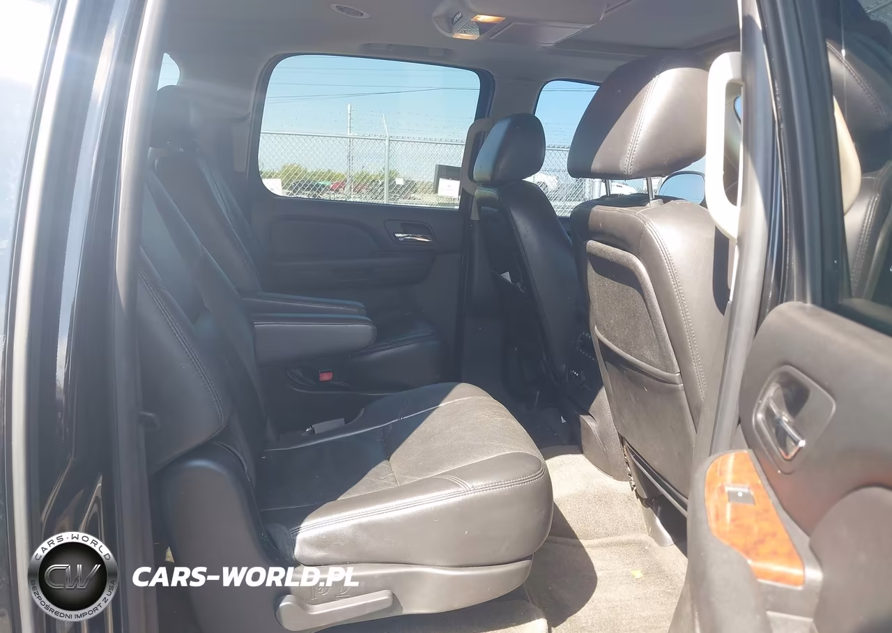 2009 Chevrolet Suburban 1500 Ltz VIN:1GNFC36J99R255815 - 8