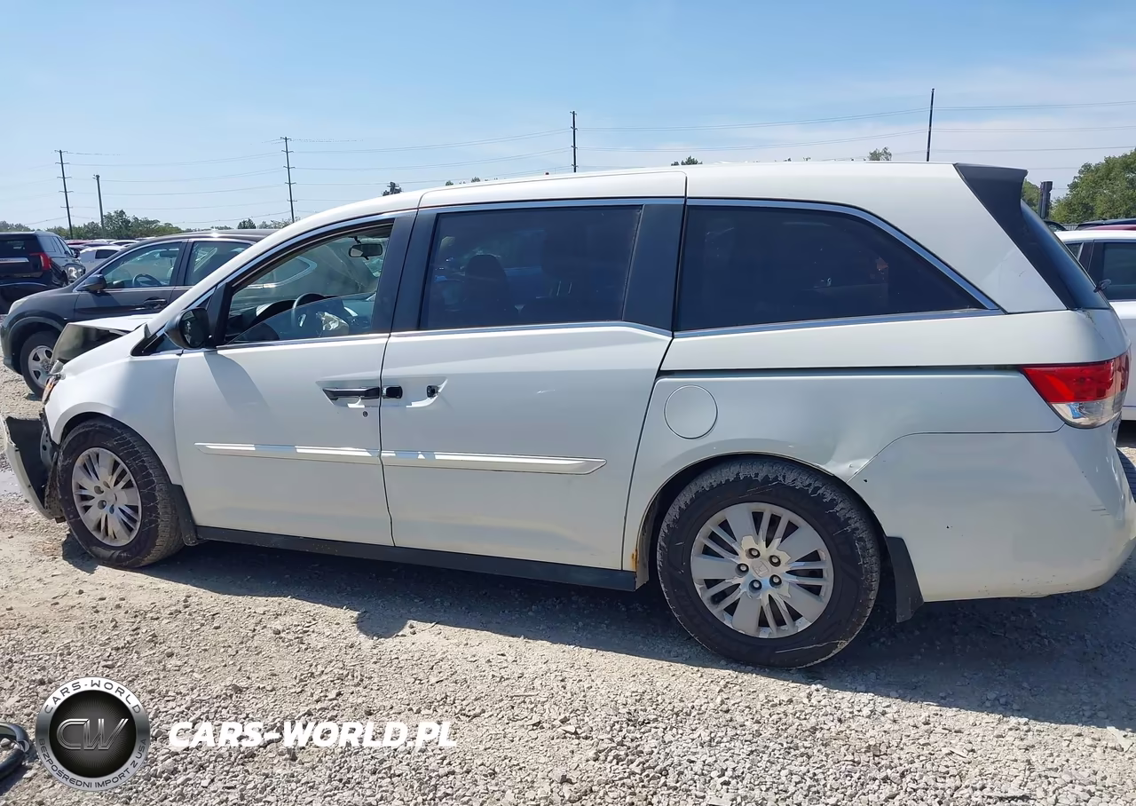 2014 Honda Odyssey Lx VIN:5FNRL5H2XEB068901 - 14