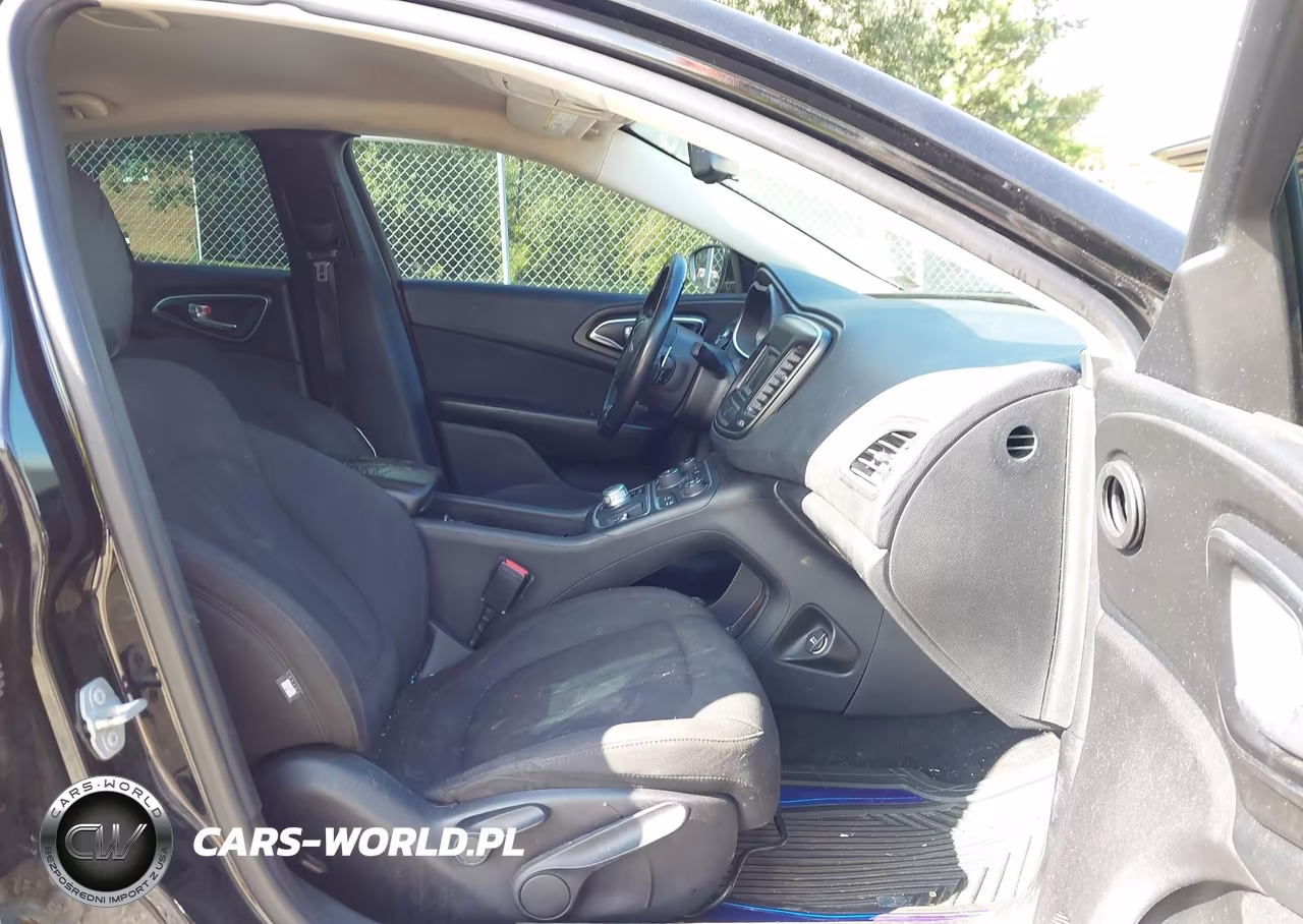 2015 Chrysler 200 Limited VIN:1C3CCCAG5FN758806 - 5