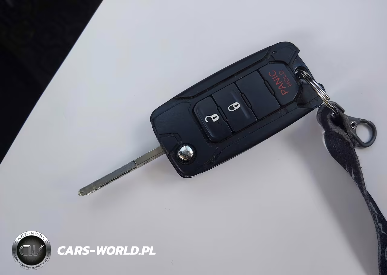 2015 Jeep Renegade Sport VIN:ZACCJBAH5FPB86311 - 11