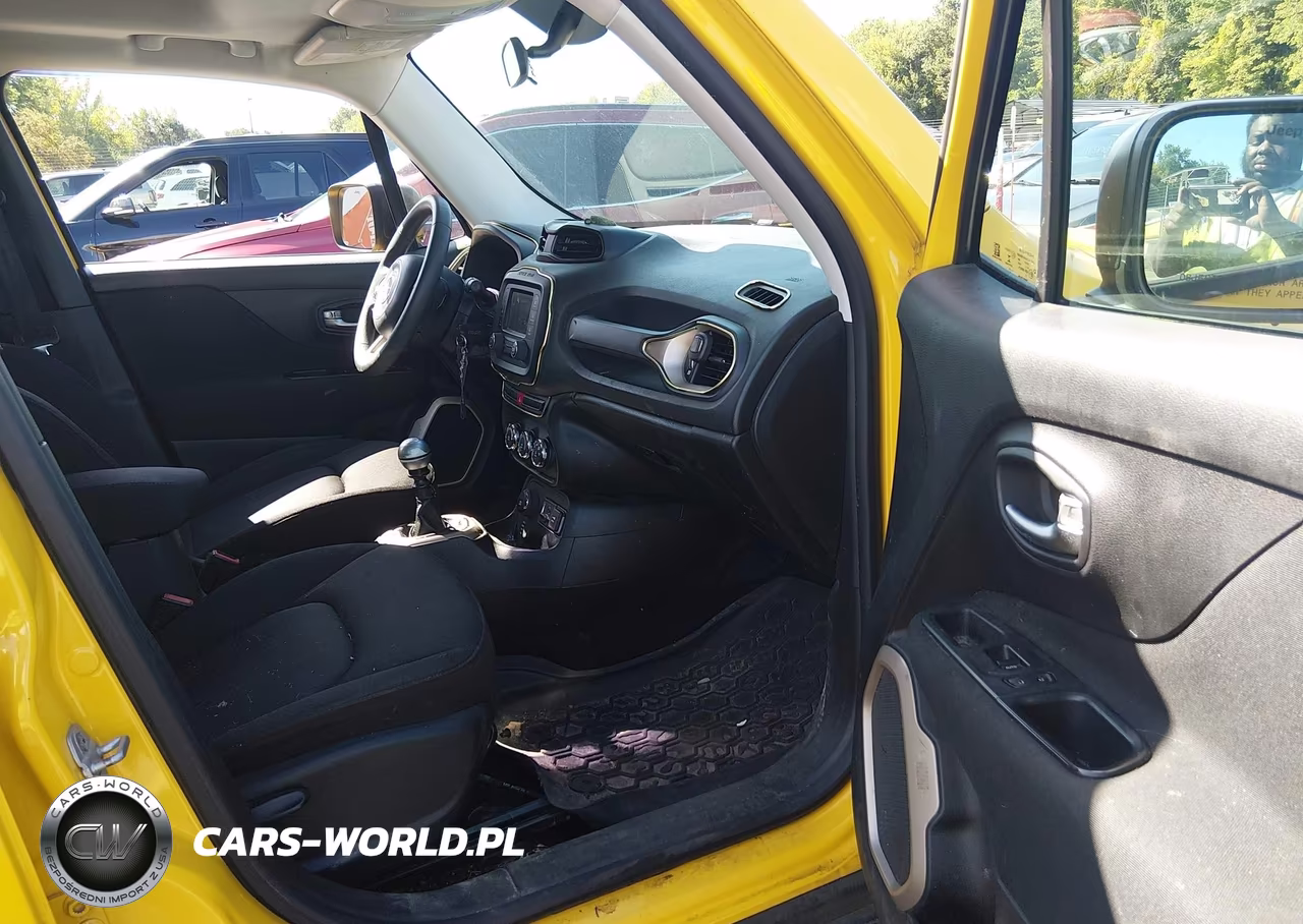 2015 Jeep Renegade Sport VIN:ZACCJBAH5FPB86311 - 5