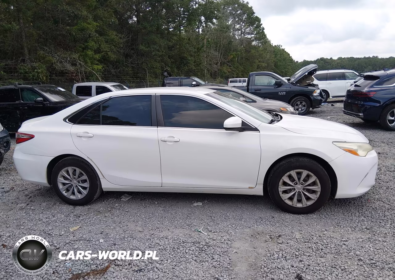 2016 Toyota Camry Le VIN:4T1BF1FK4GU581278 - 13