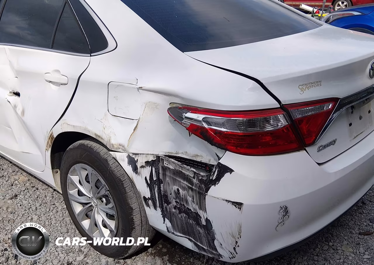 2016 Toyota Camry Le VIN:4T1BF1FK4GU581278 - 6