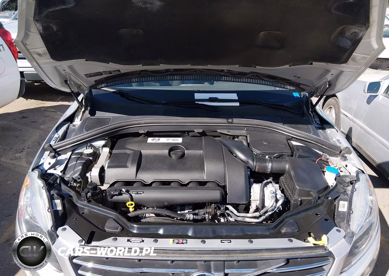 2015 Volvo Xc60 T6 VIN:YV4902RK9F2716347 - 10