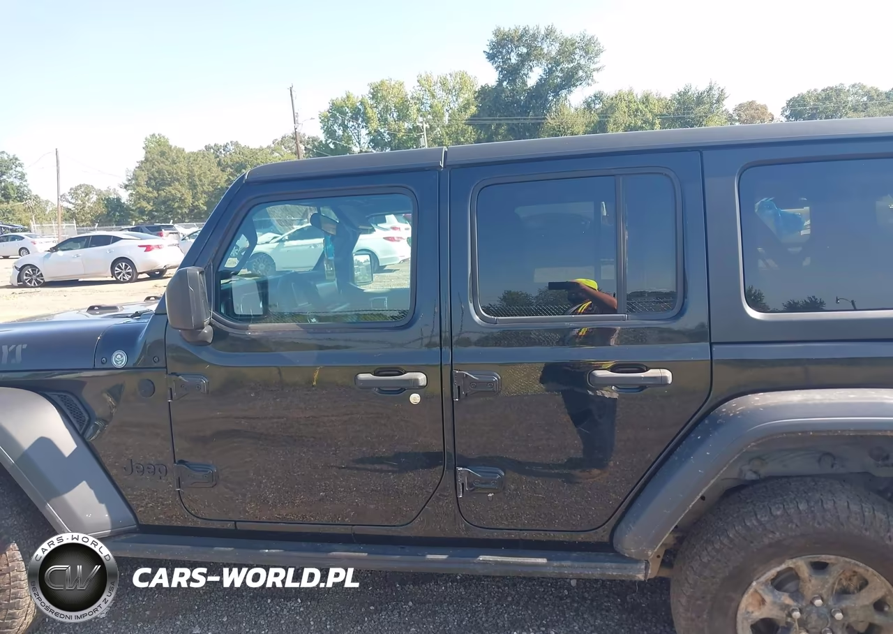 2021 Jeep Wrangler Unlimited Willys 4X4 VIN:1C4HJXDN6MW546450 - 14