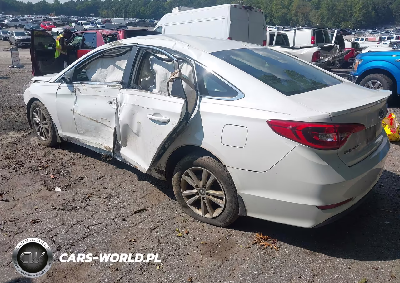 2015 Hyundai Sonata Se VIN:5NPE24AFXFH212992 - 3