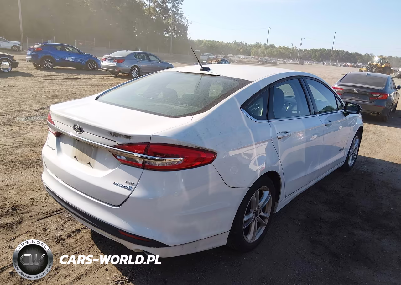 2018 Ford Fusion Hybrid Se VIN:3FA6P0LU9JR124361 - 4