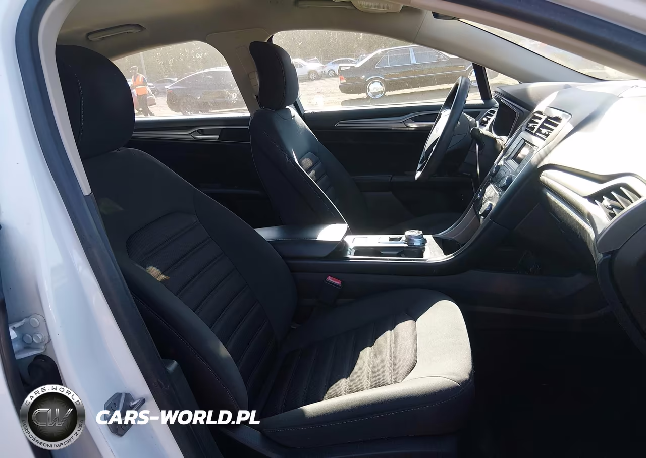 2018 Ford Fusion Hybrid Se VIN:3FA6P0LU9JR124361 - 5
