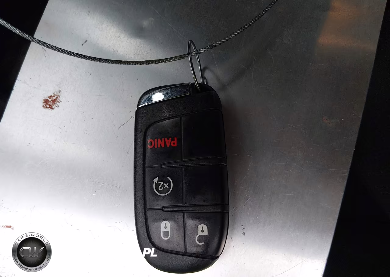2020 Jeep Renegade Upland 4X4 VIN:ZACNJBAB6LPL75384 - 11