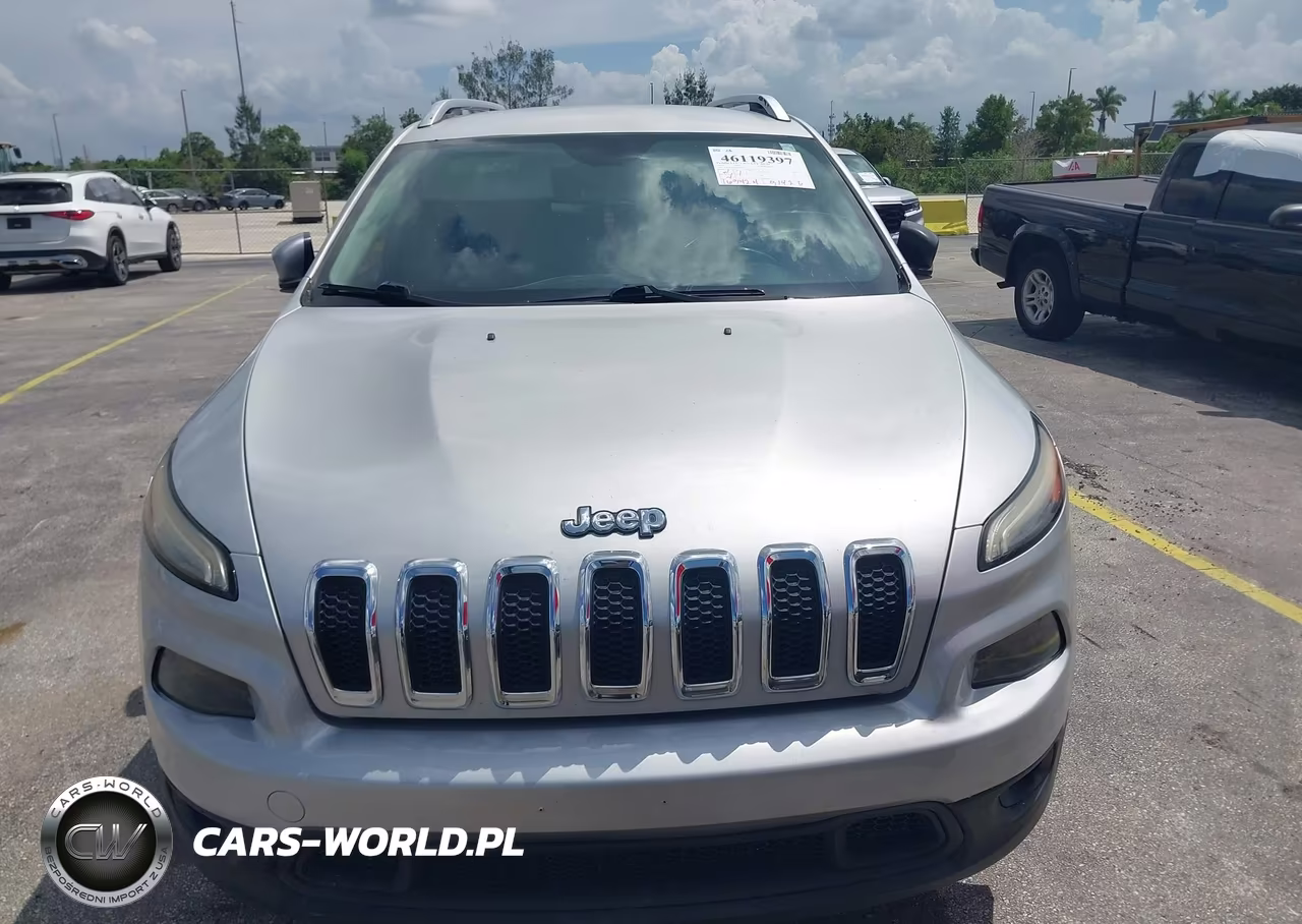 2015 Jeep Cherokee Latitude VIN:1C4PJLCB7FW627438 - 6