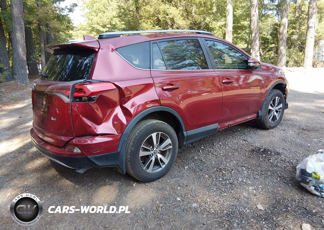 2018 Toyota Rav4 Xle VIN:JTMWFREV8JD115764 - 4