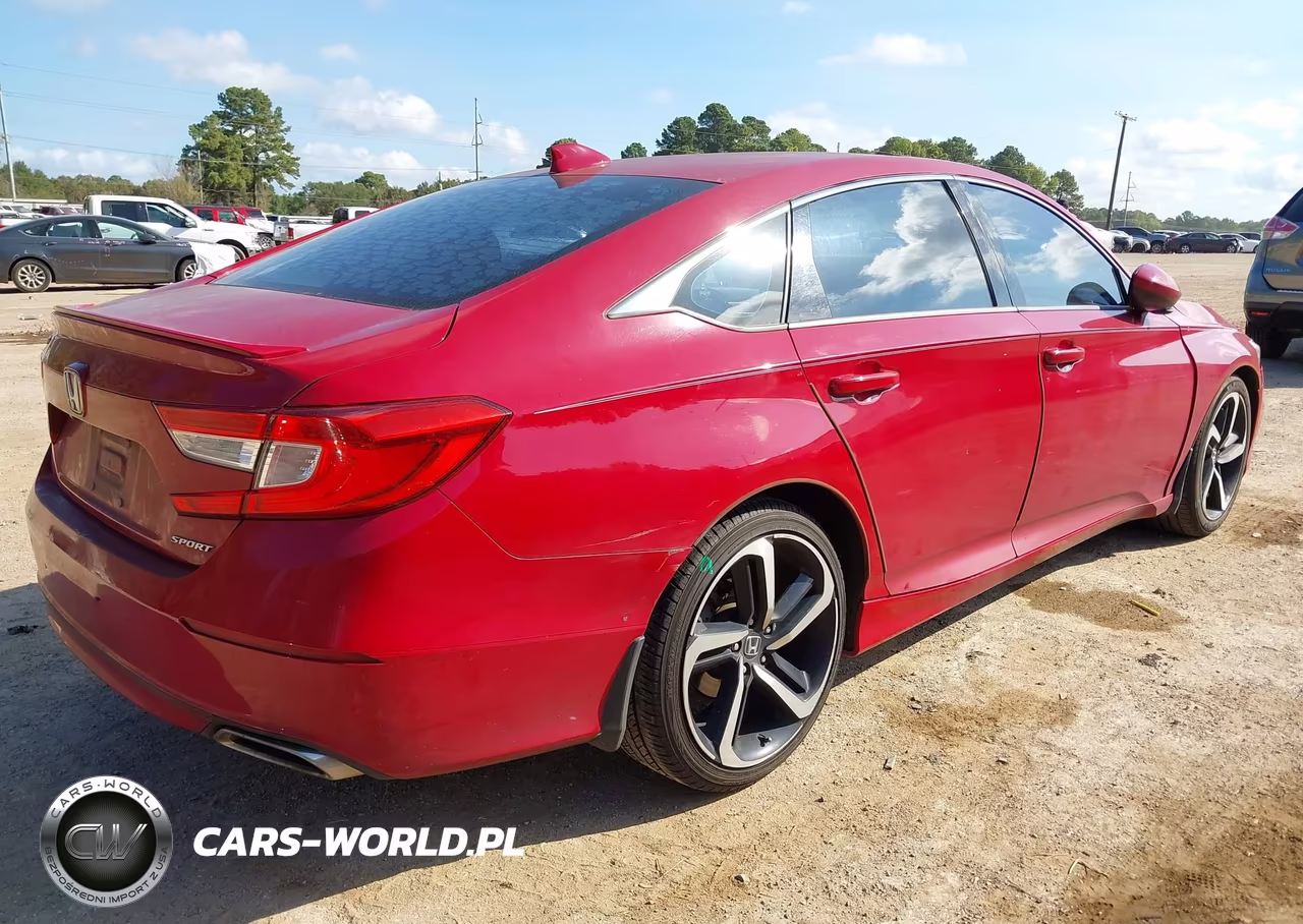 2018 Honda Accord Sport VIN:1HGCV1F3XJA176217 - 4