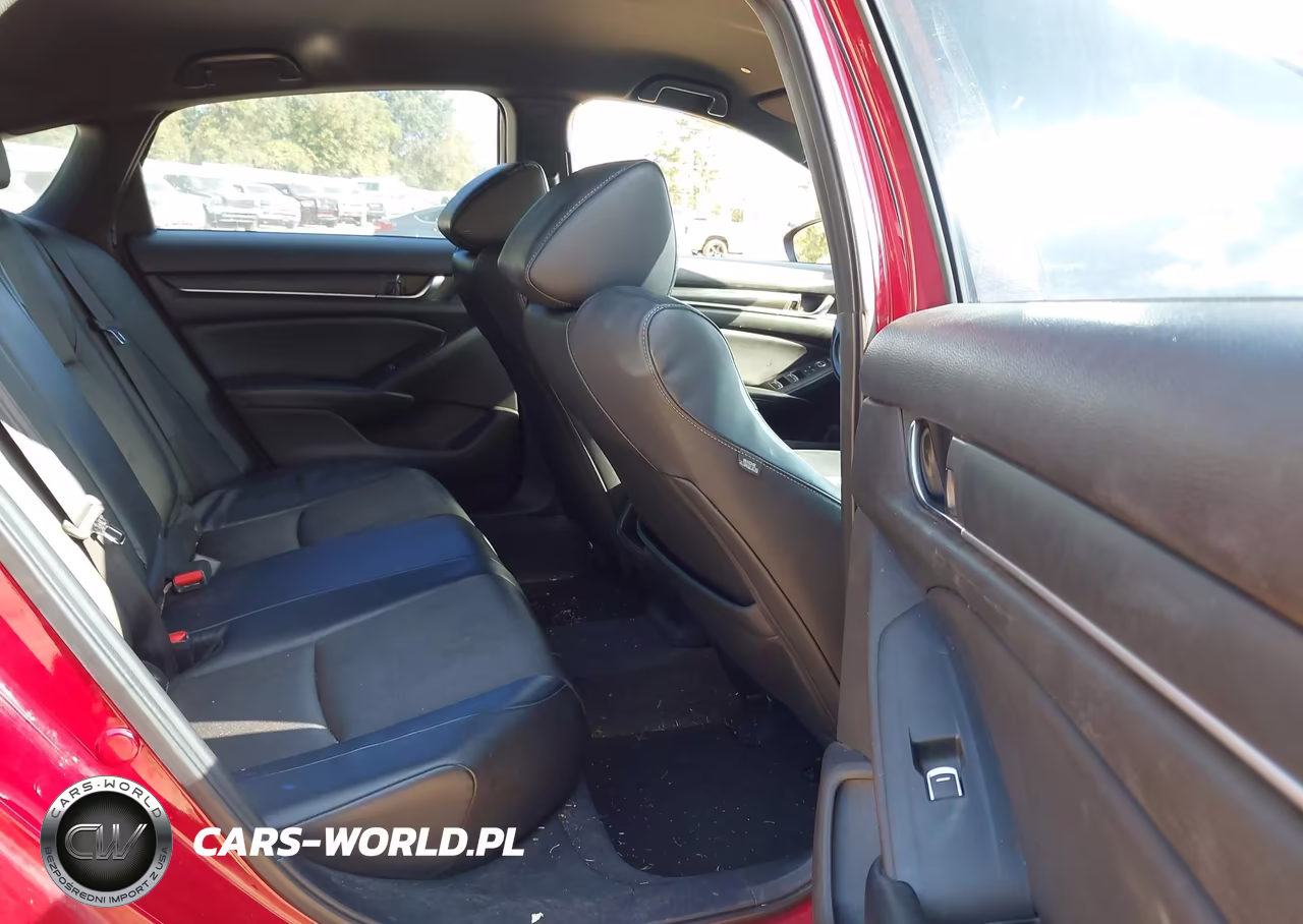 2018 Honda Accord Sport VIN:1HGCV1F3XJA176217 - 8