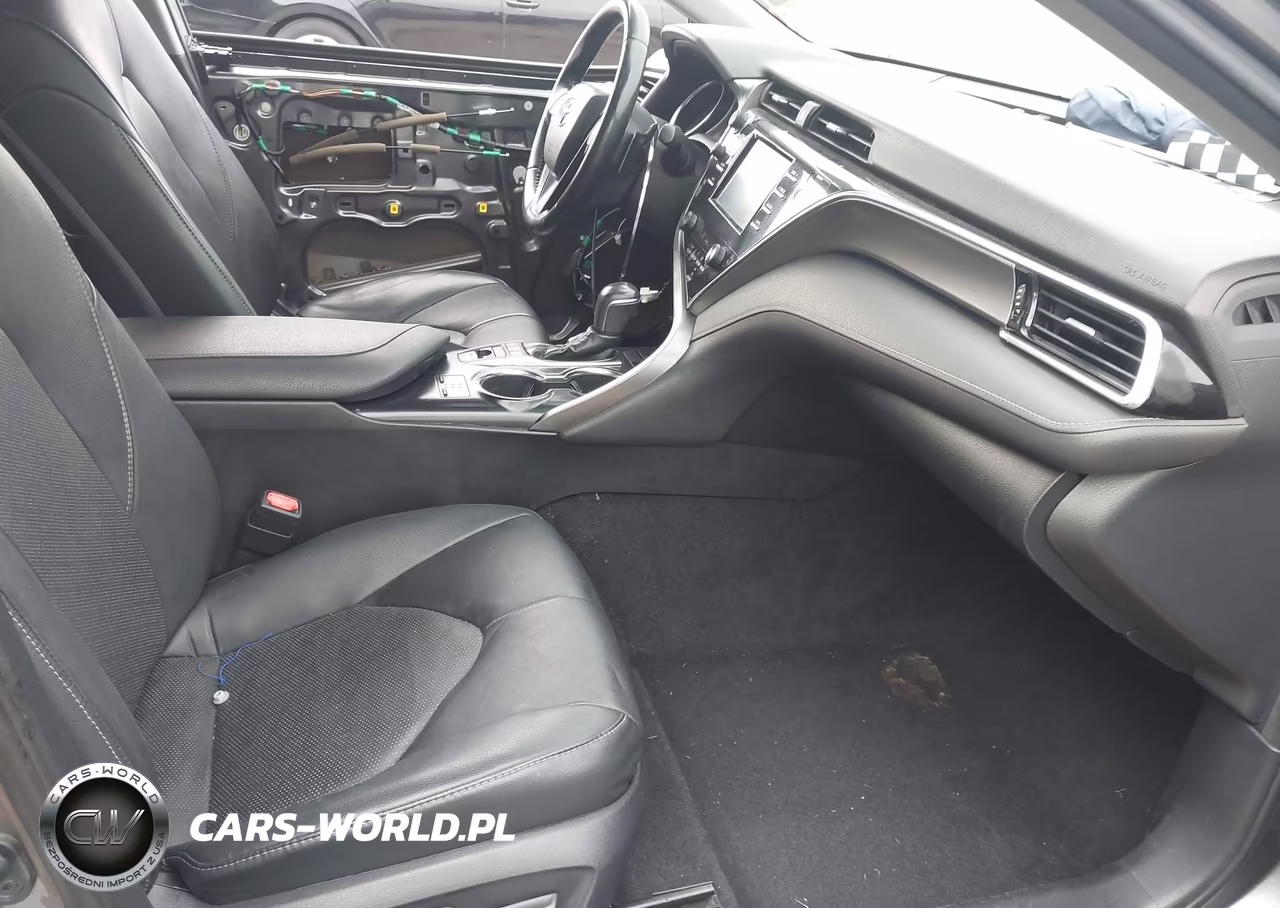 2018 Toyota Camry Xse VIN:4T1B61HK5JU124841 - 5